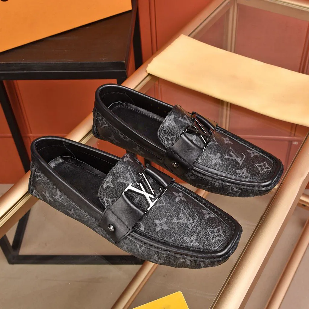 Men's shaped flower loafers