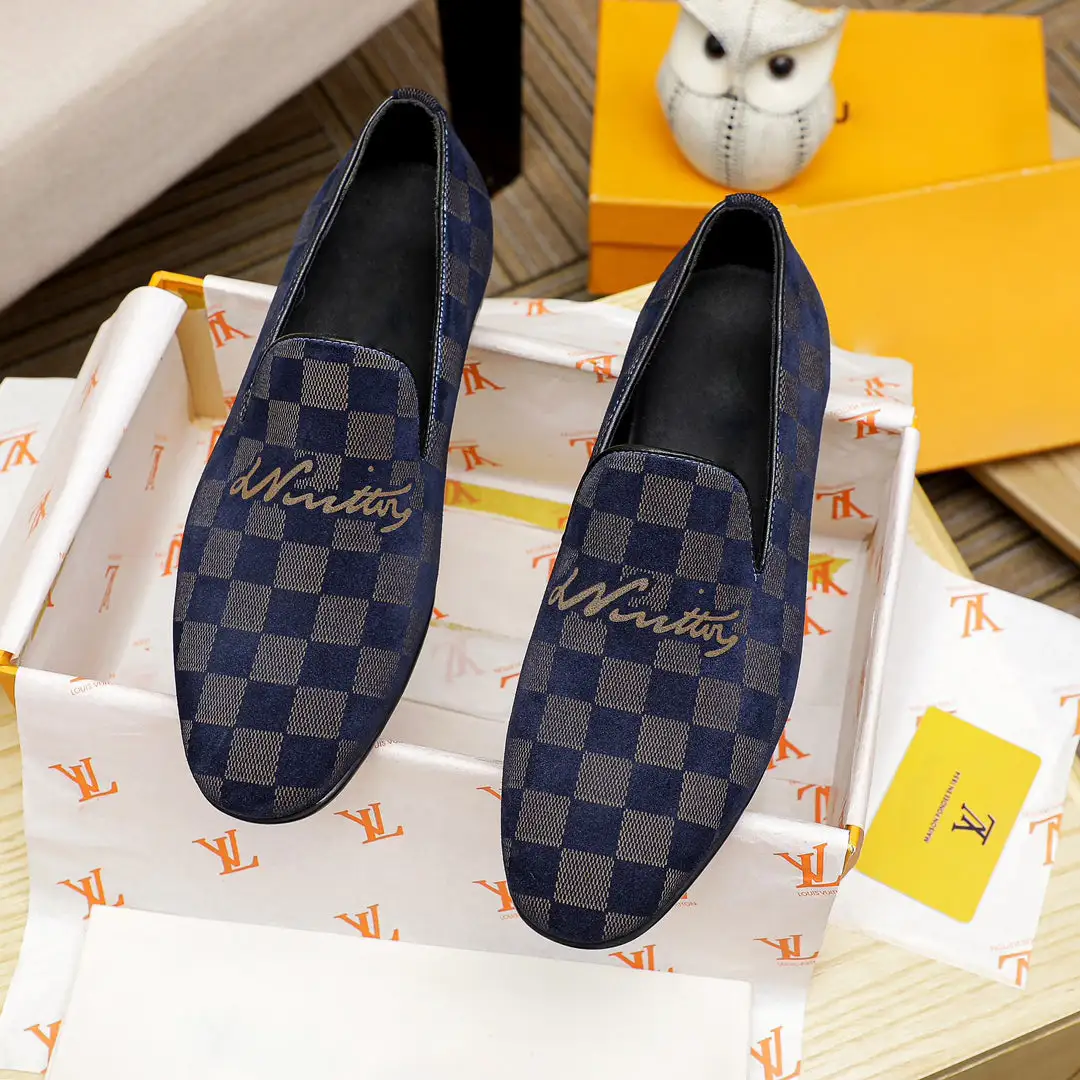 Fashionable classic leather shoes