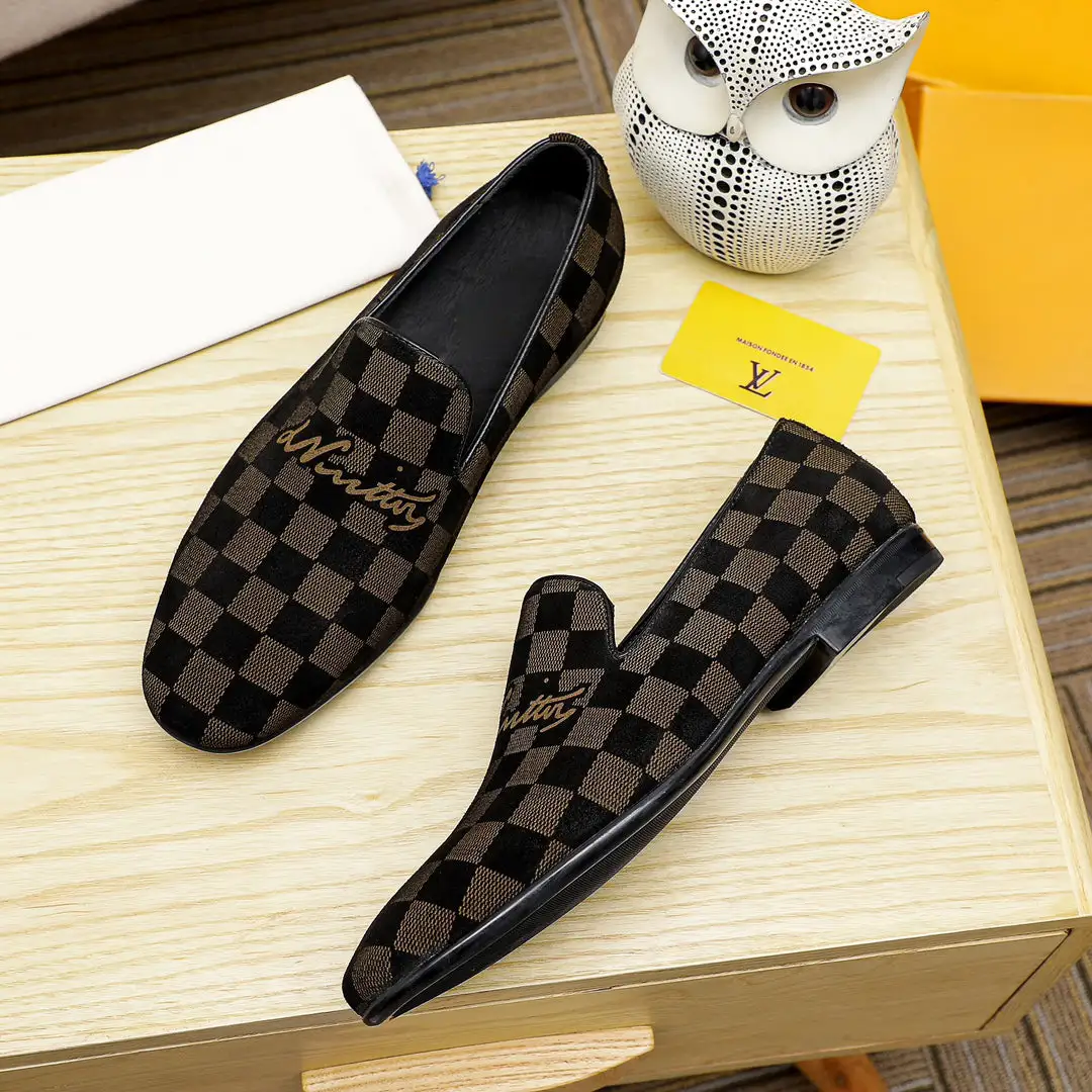 Fashionable classic leather shoes