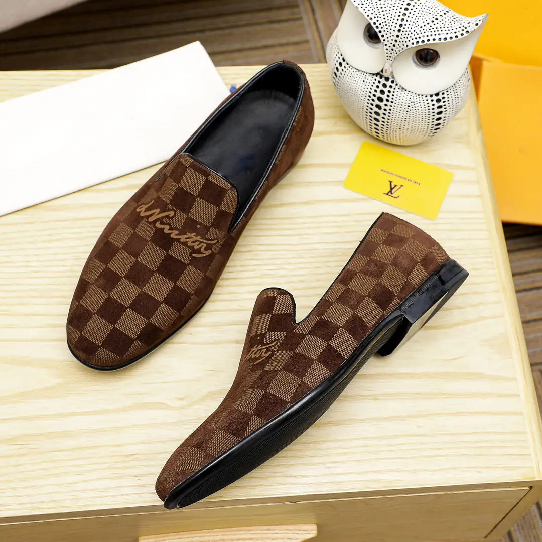 Fashionable classic leather shoes
