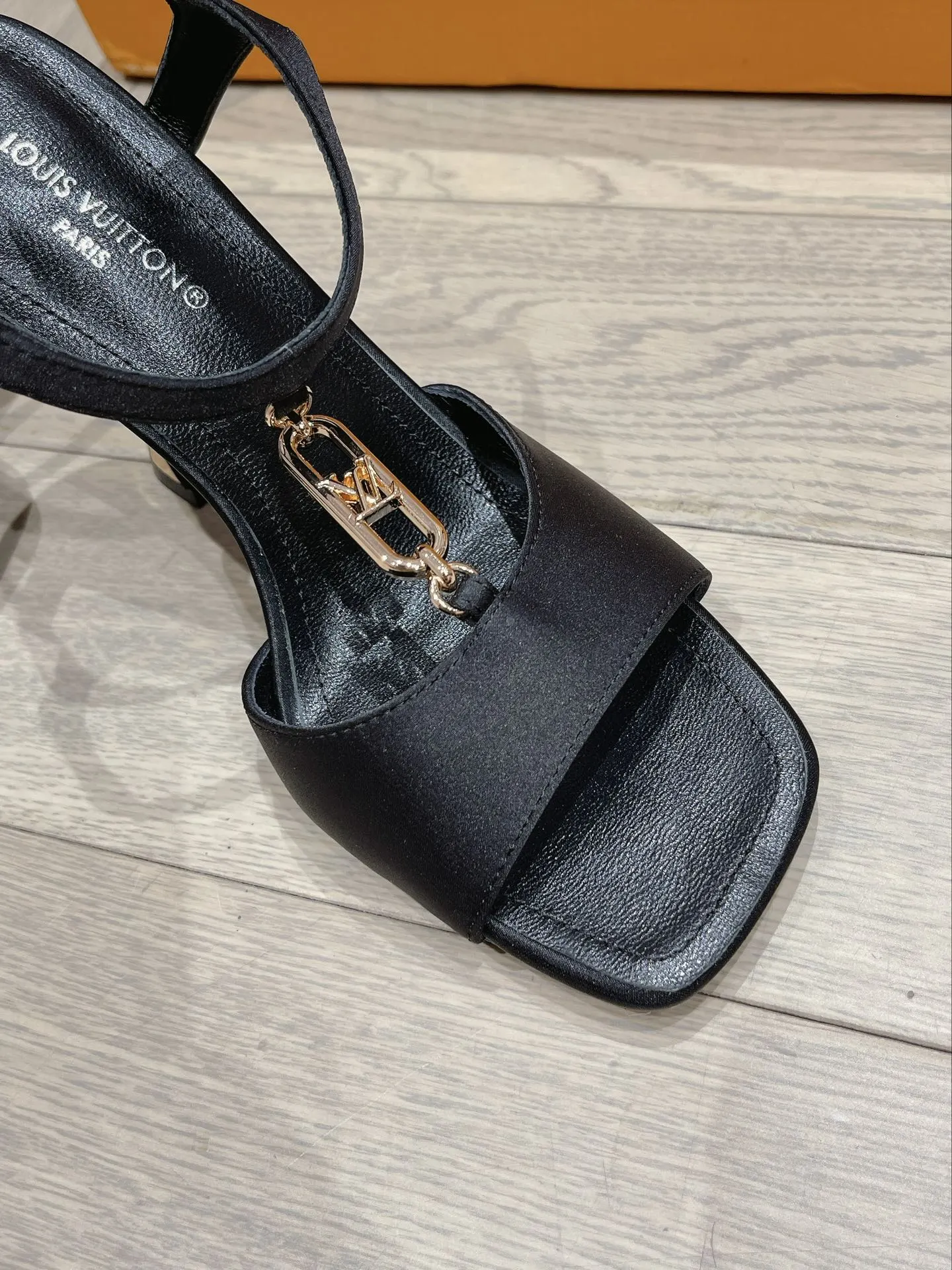 New Fashion Ladies Loafers