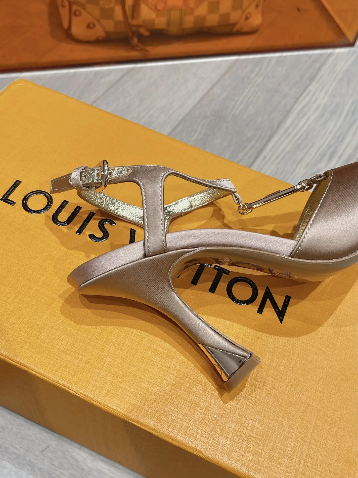 New Fashion Ladies Loafers