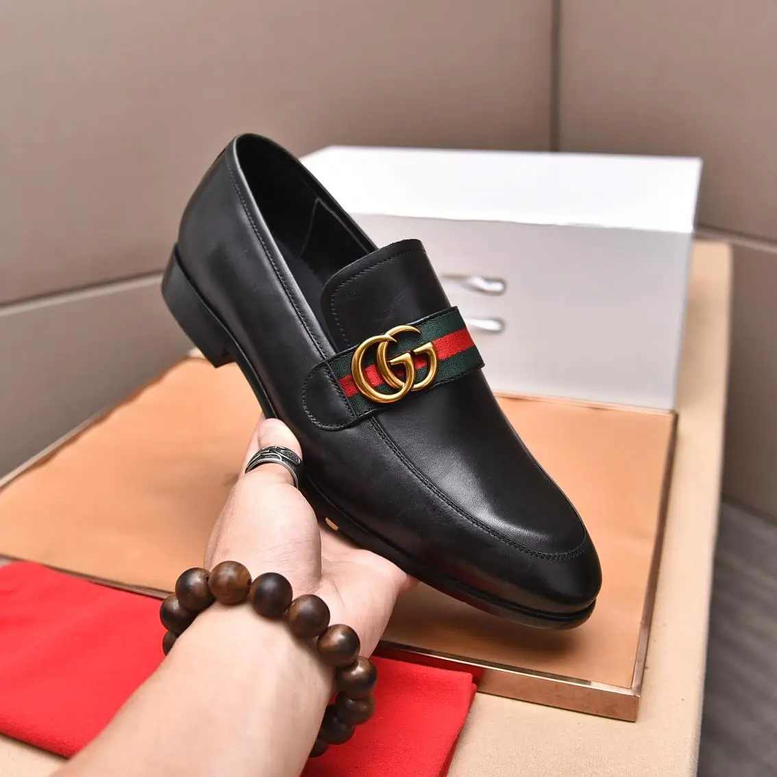 Classic Fashion Loafers Versatile Leather Shoes