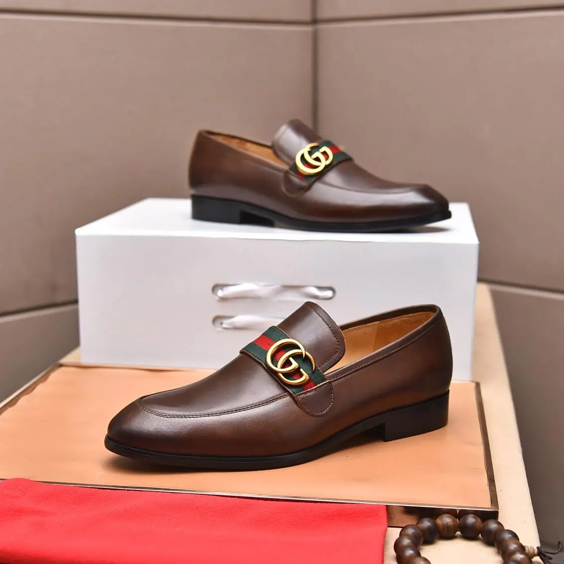 Classic Fashion Loafers Versatile Leather Shoes