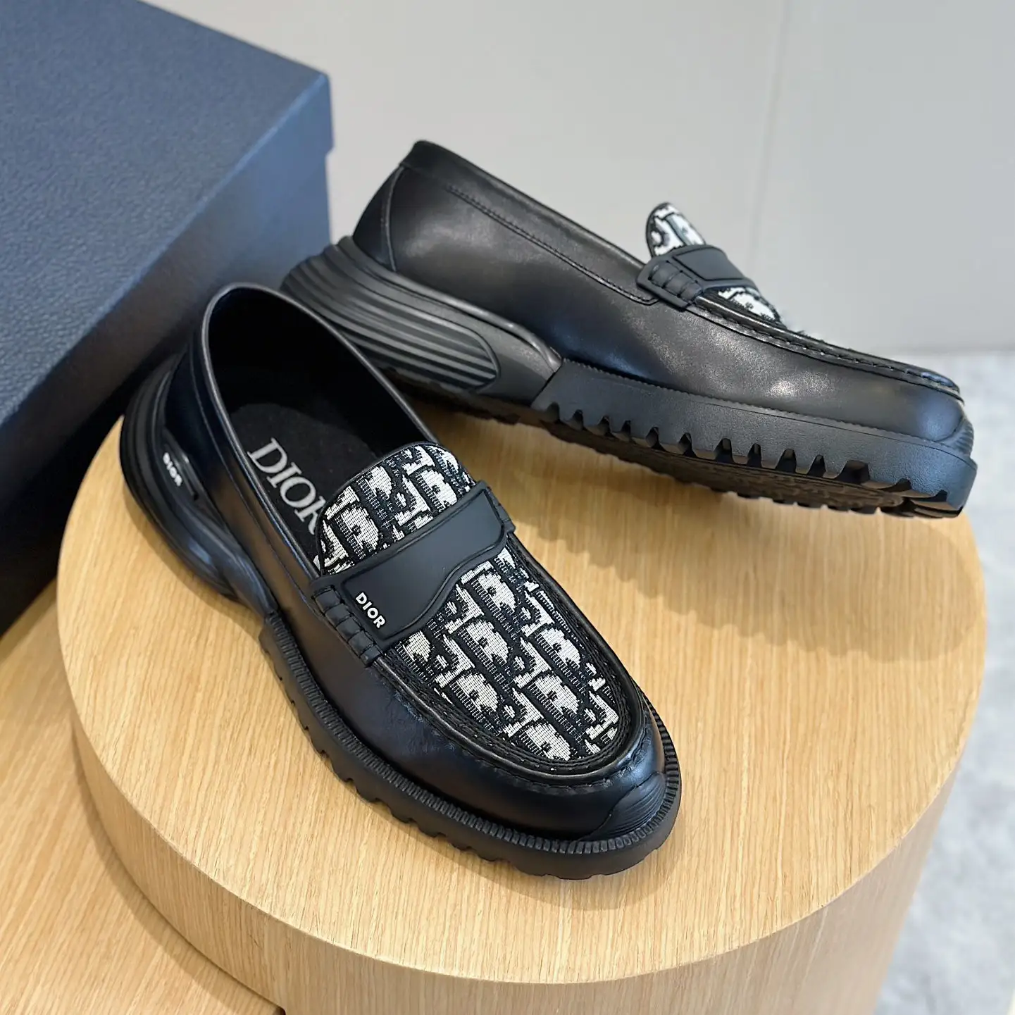 New Old Flower Men's Loafers