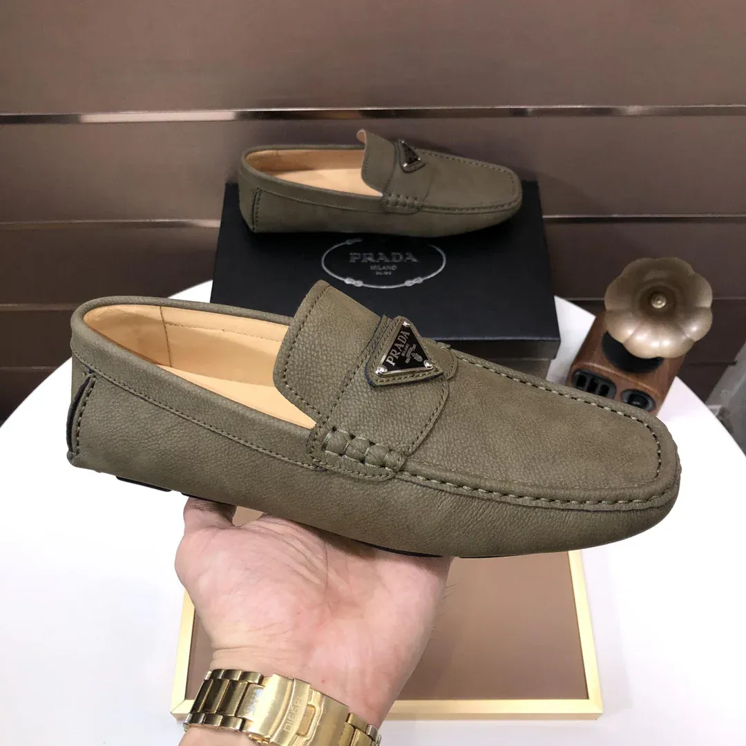 men's fashion and versatile loafers