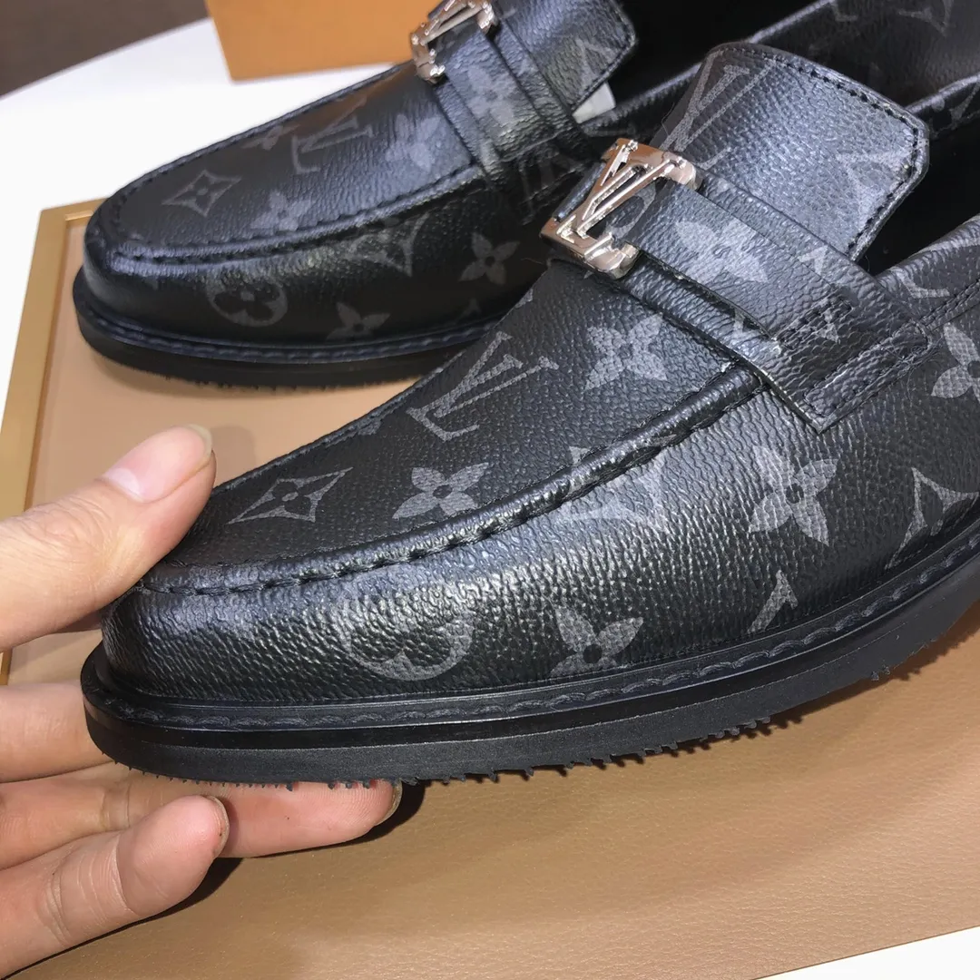 Luxury Men's Classic Slip On Shoes