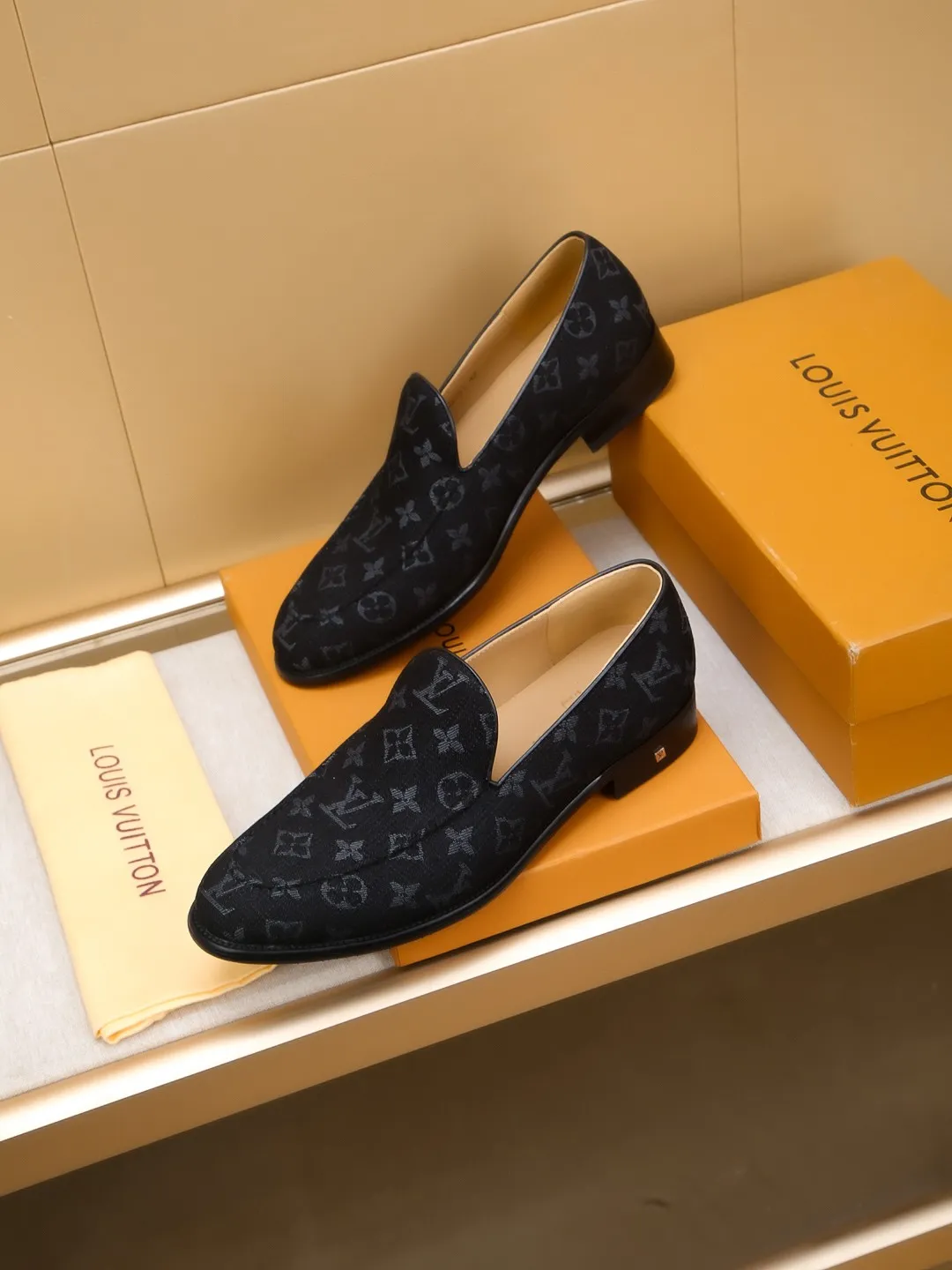 Luxury Men's Classic Slip On Shoes