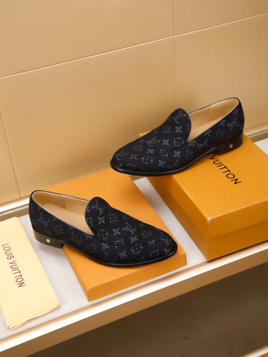 Luxury Men's Classic Slip On Shoes