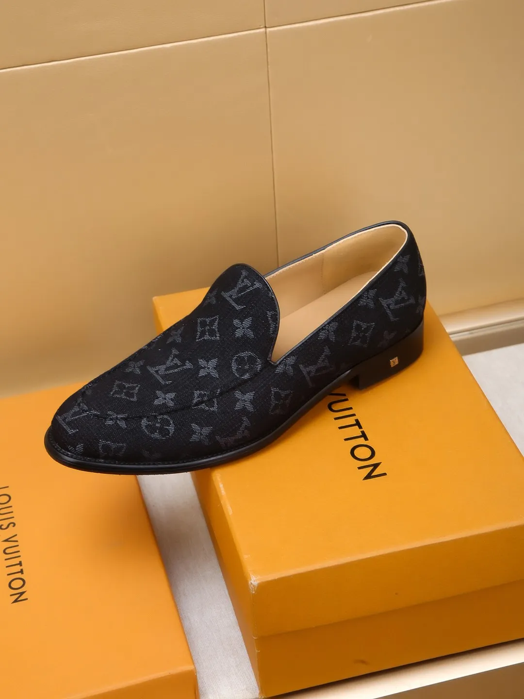 Luxury Men's Classic Slip On Shoes