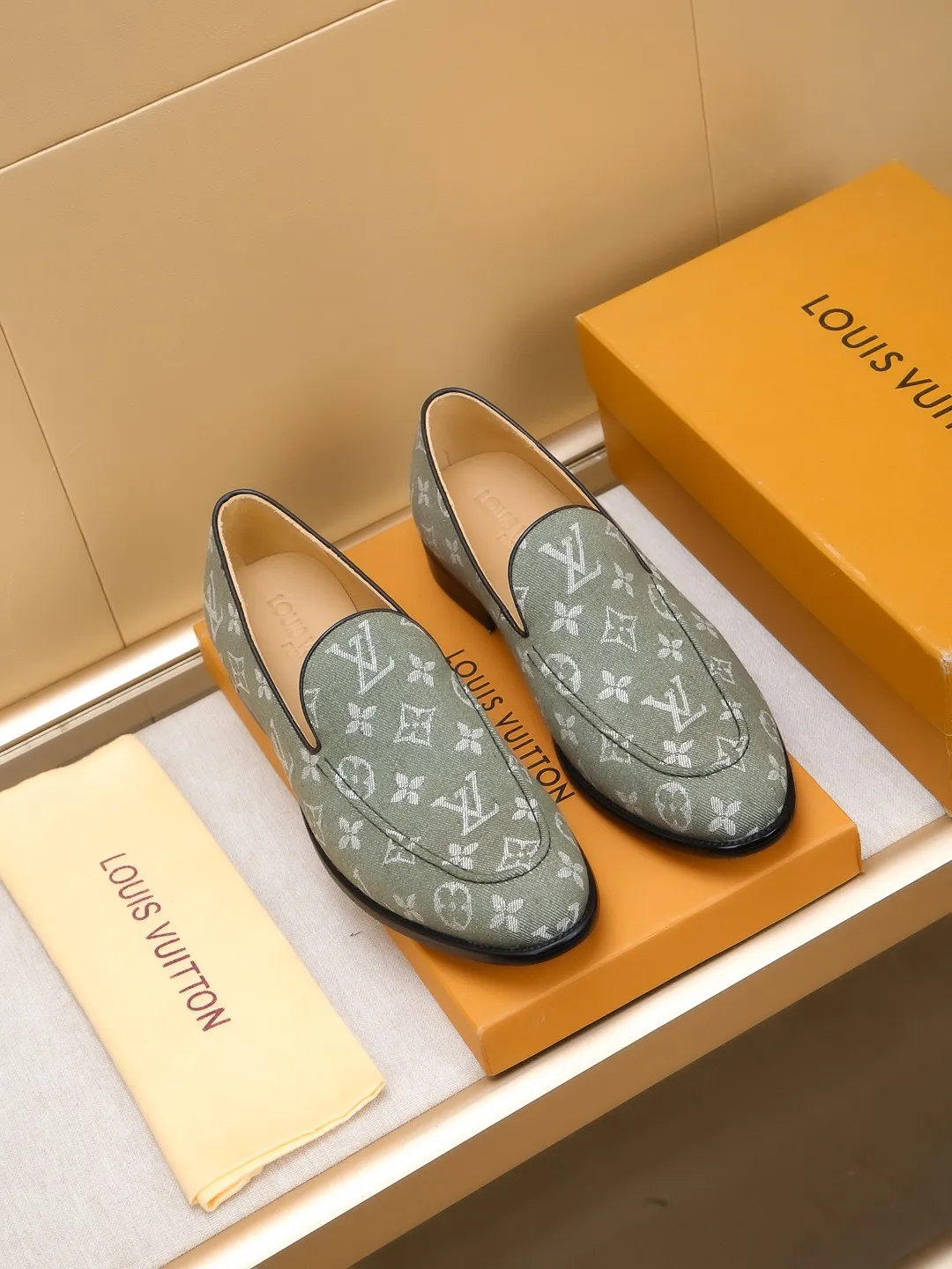 Luxury Men's Classic Slip On Shoes