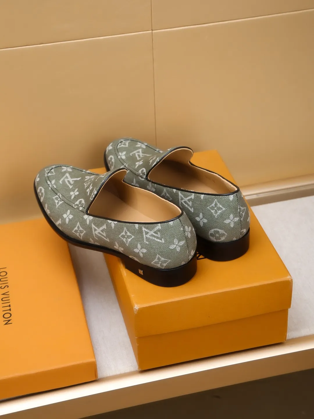 Luxury Men's Classic Slip On Shoes