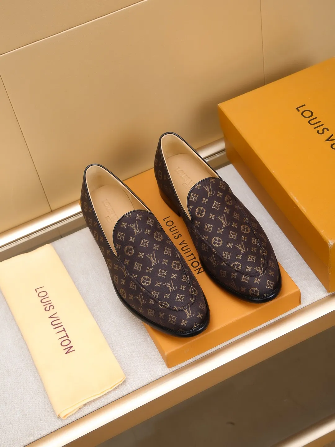 Luxury Men's Classic Slip On Shoes