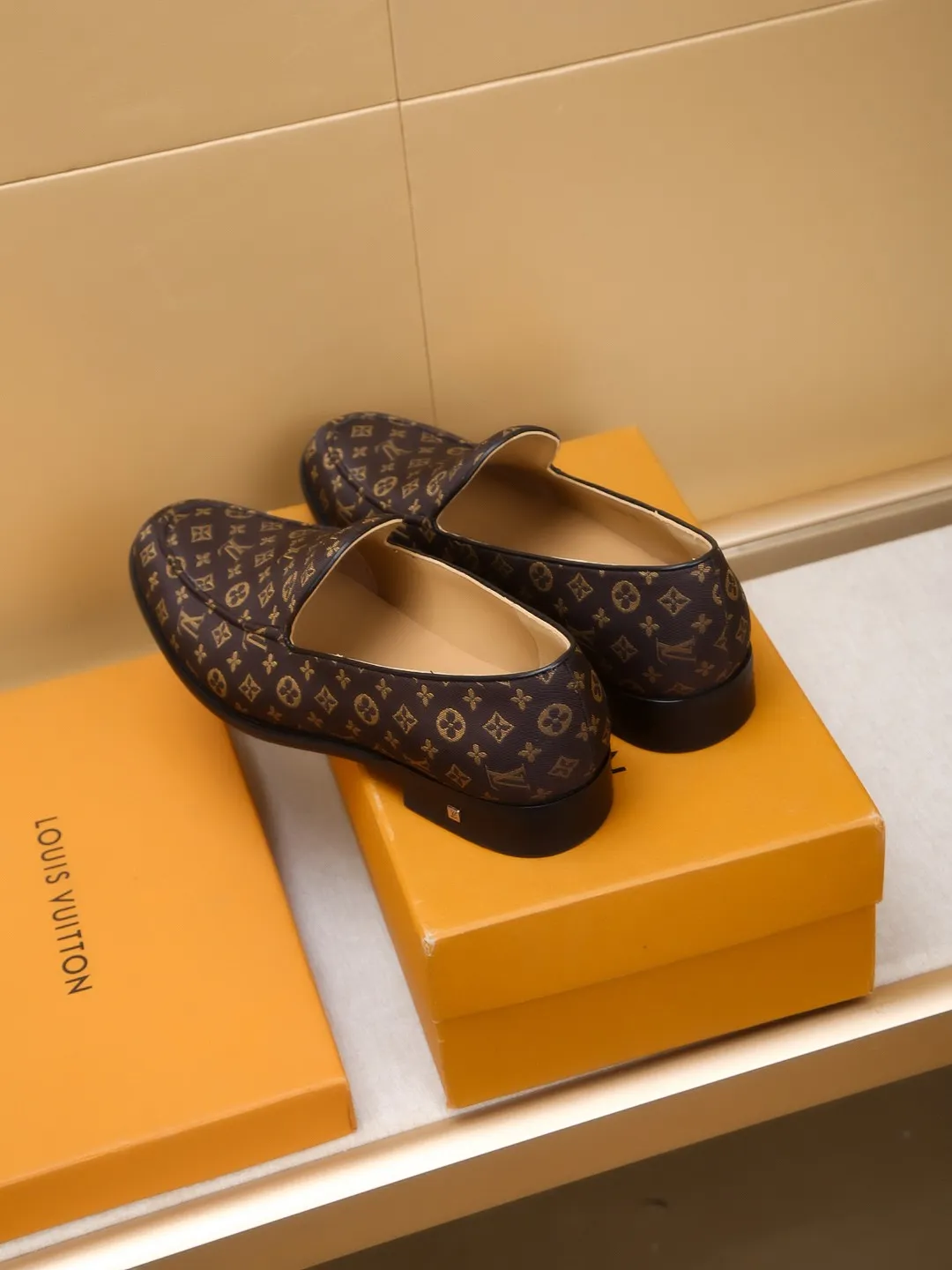 Luxury Men's Classic Slip On Shoes