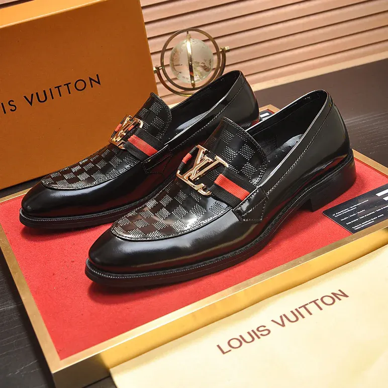 New cowhide formal shoes