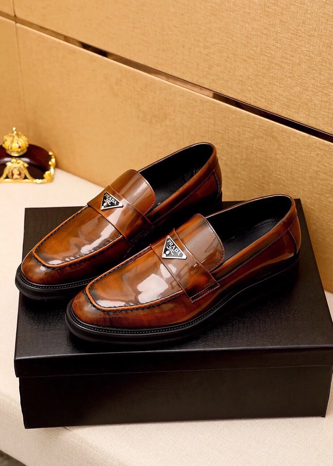 Business formal shoes