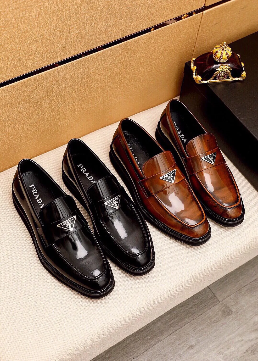 Business formal shoes