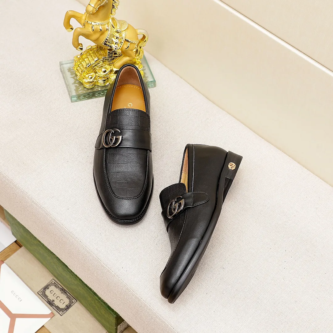 Black handmade men's fashion dress shoes