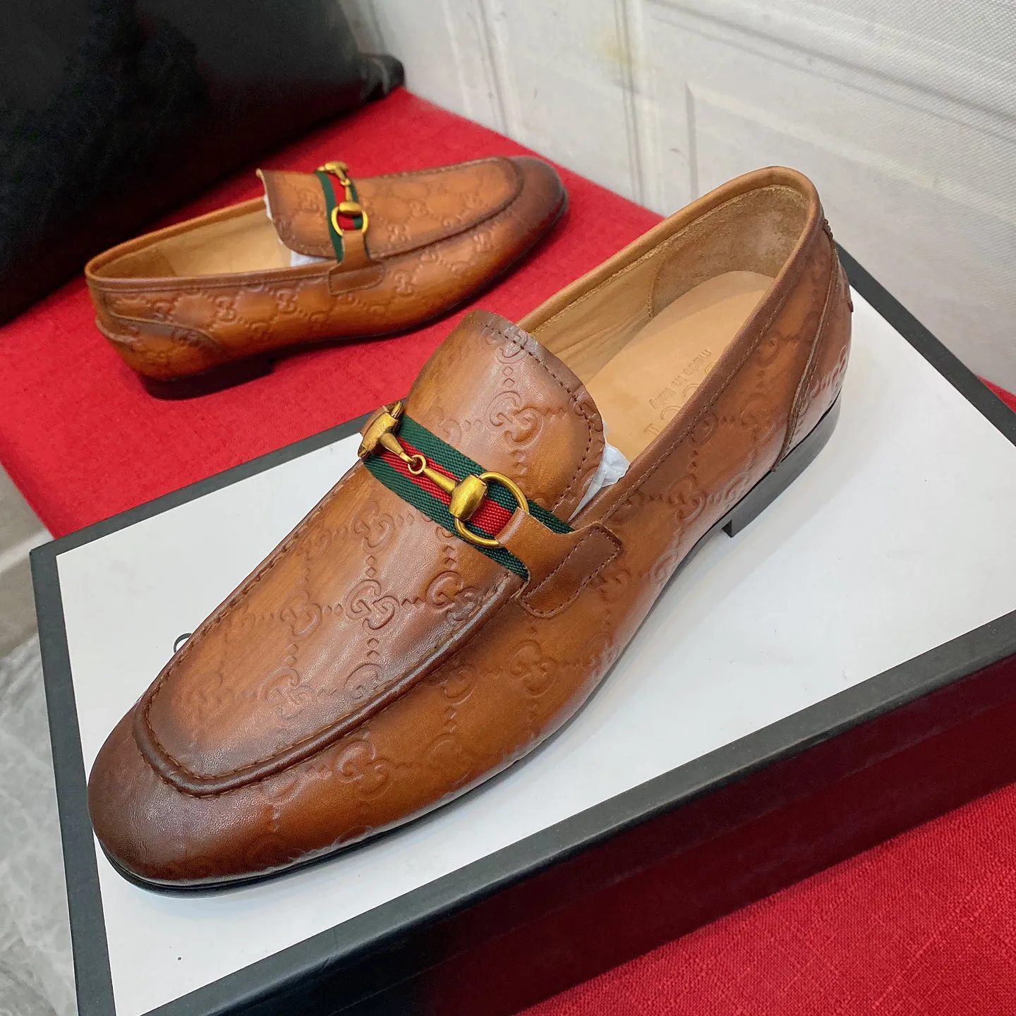 Classic design brand buckle&sripes formal dress slip on shoes