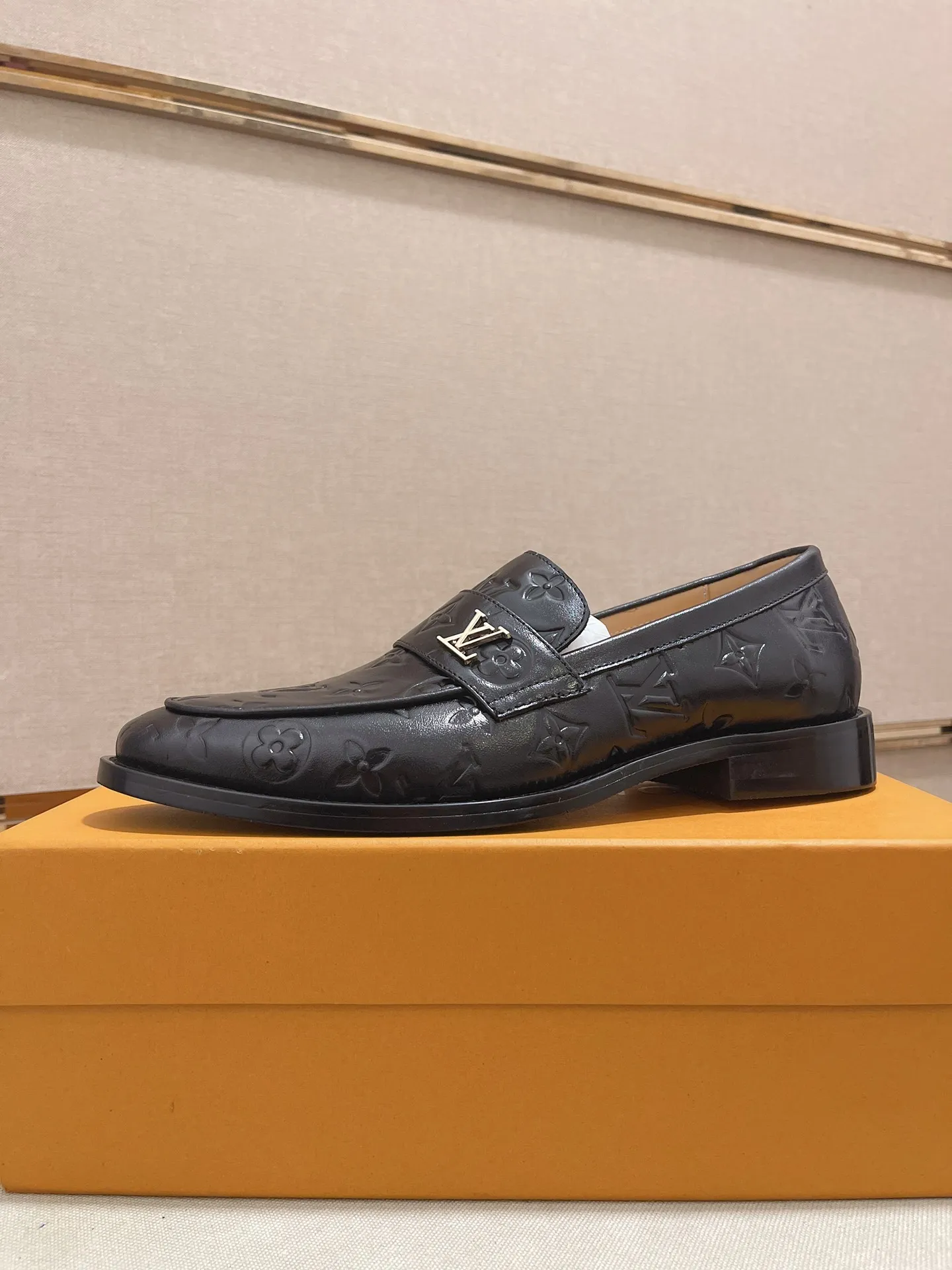 Classic Men's Black Casual Loafers
