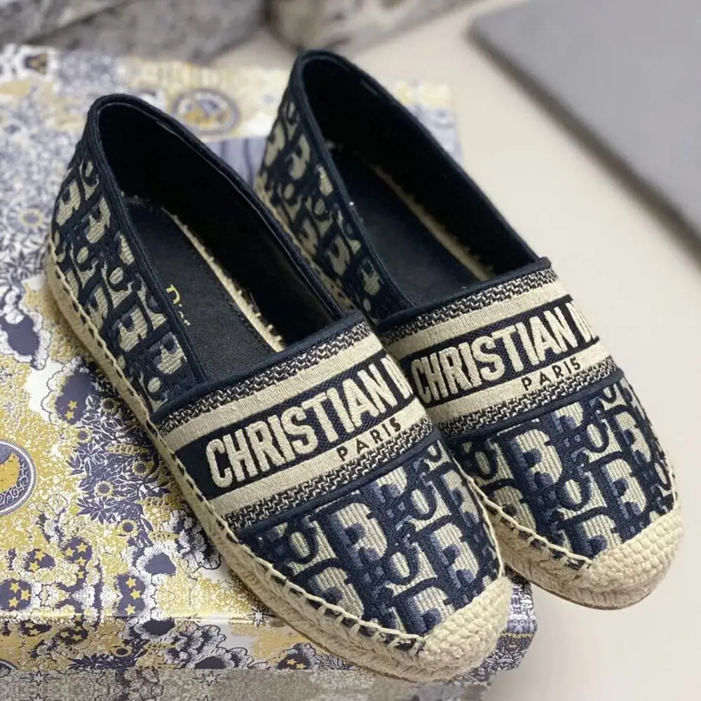 Fashion Versatile Fisherman Shoes