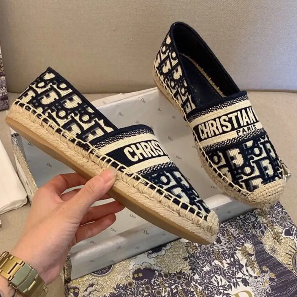 Fashion Versatile Fisherman Shoes