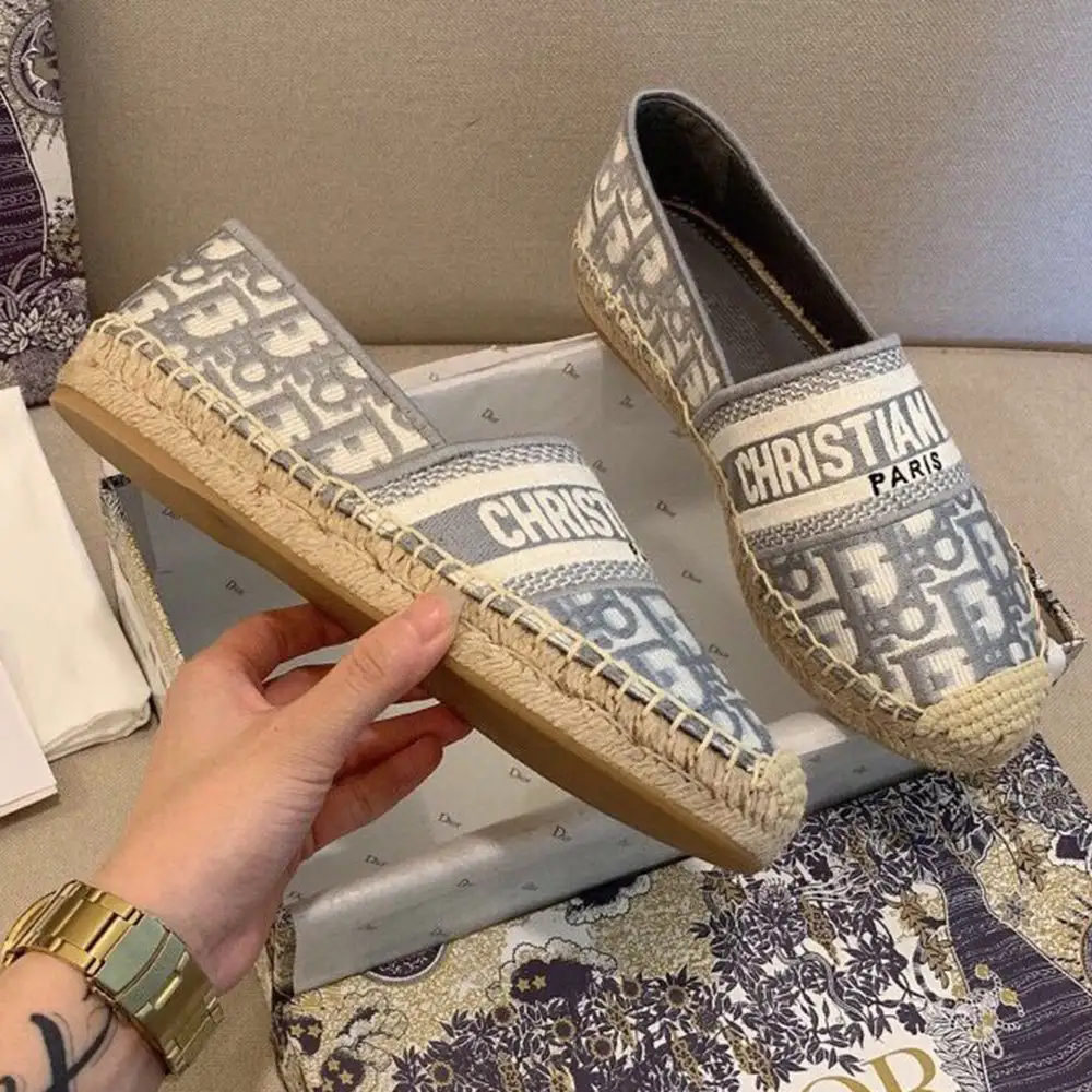 Fashion Versatile Fisherman Shoes