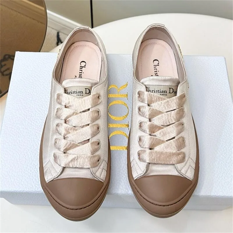 Lucky Sneaker Nude Satin