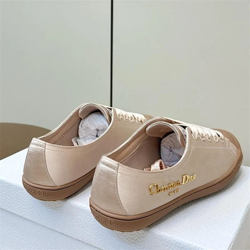 Lucky Sneaker Nude Satin