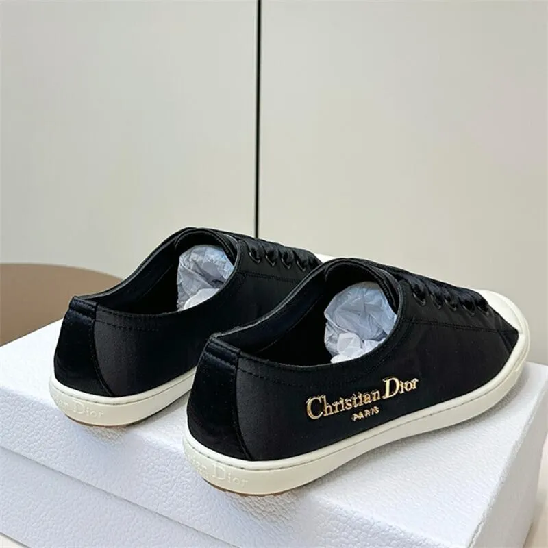 Lucky Sneaker Nude Satin