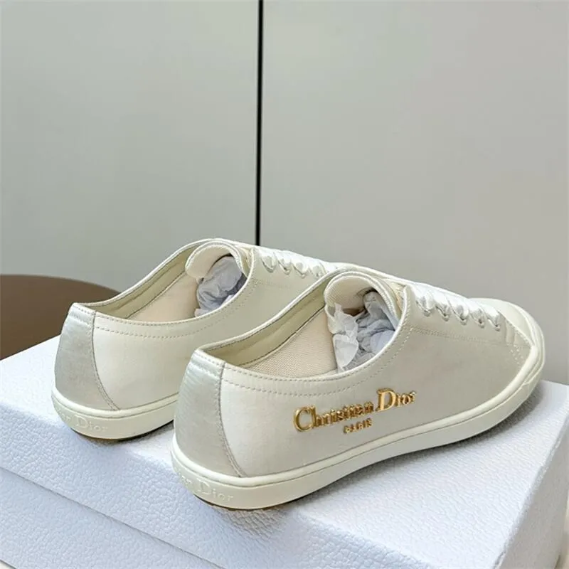 Lucky Sneaker Nude Satin