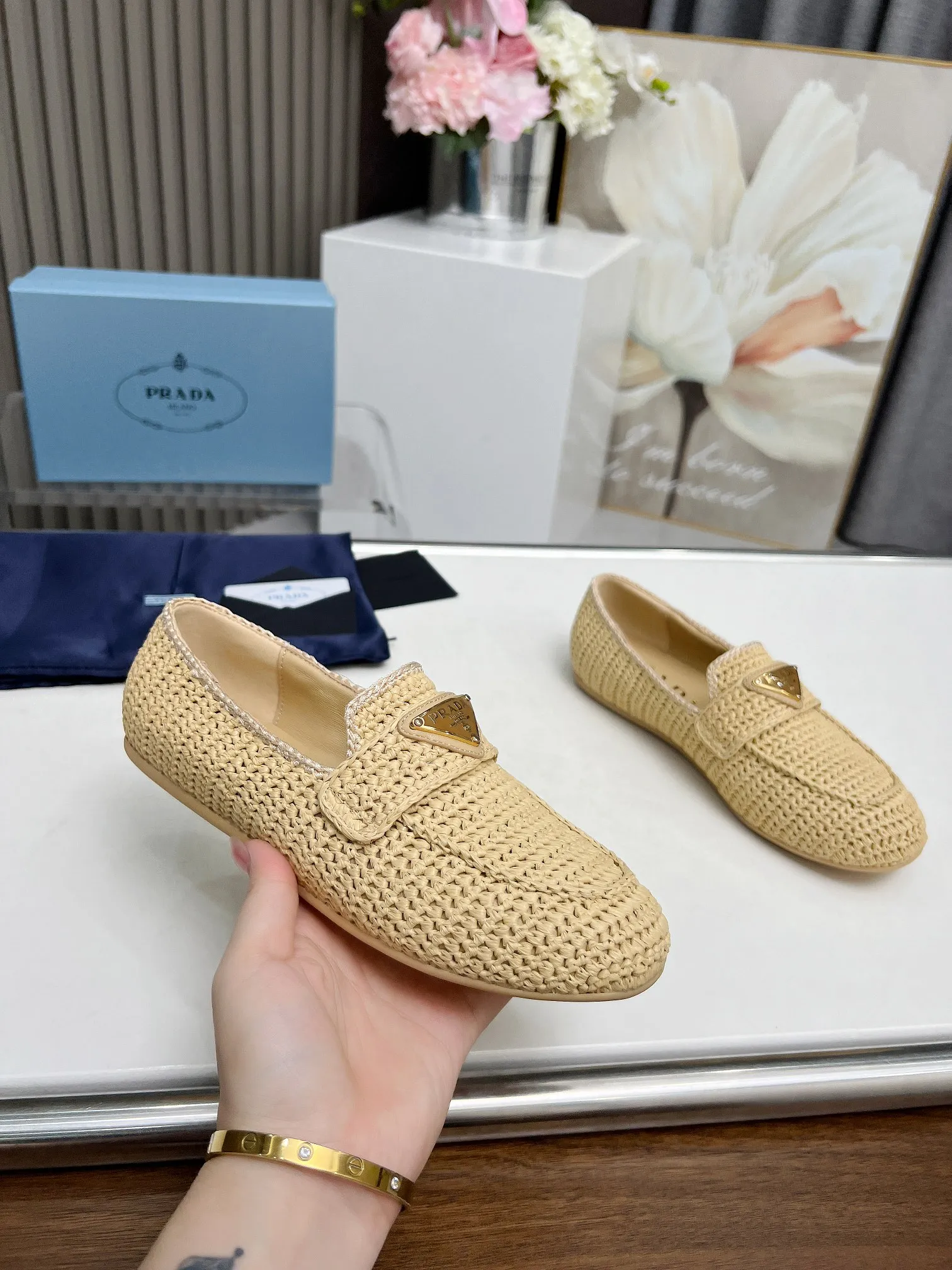 New Fashion Woven Slip-on Shoes