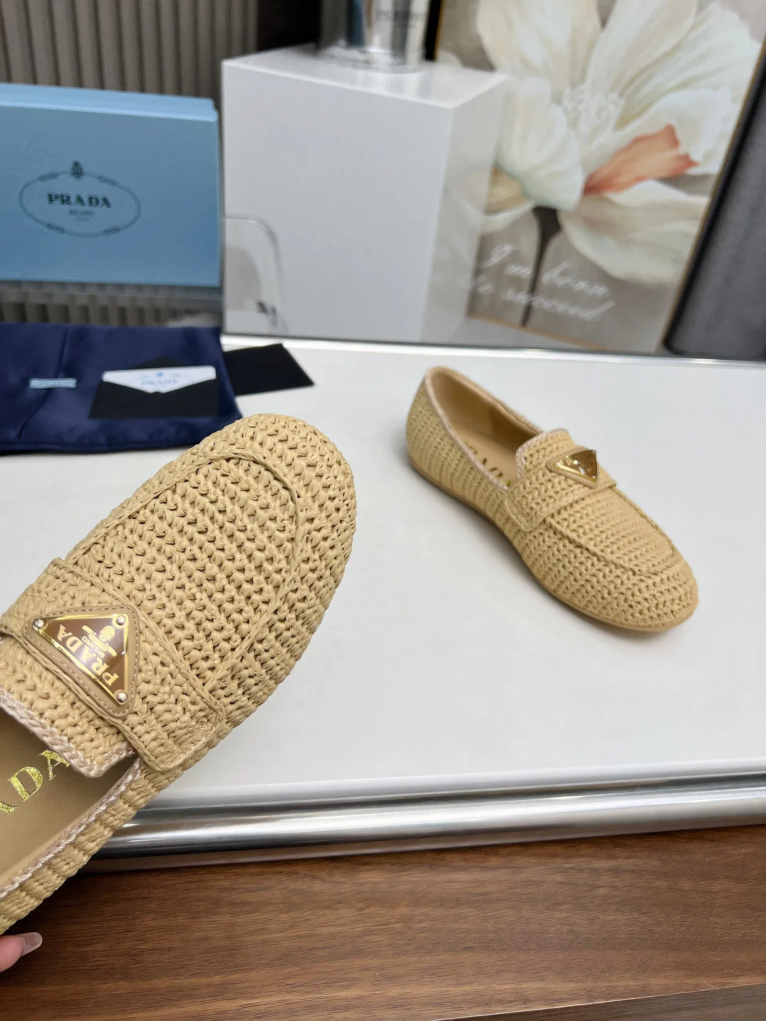 New Fashion Woven Slip-on Shoes