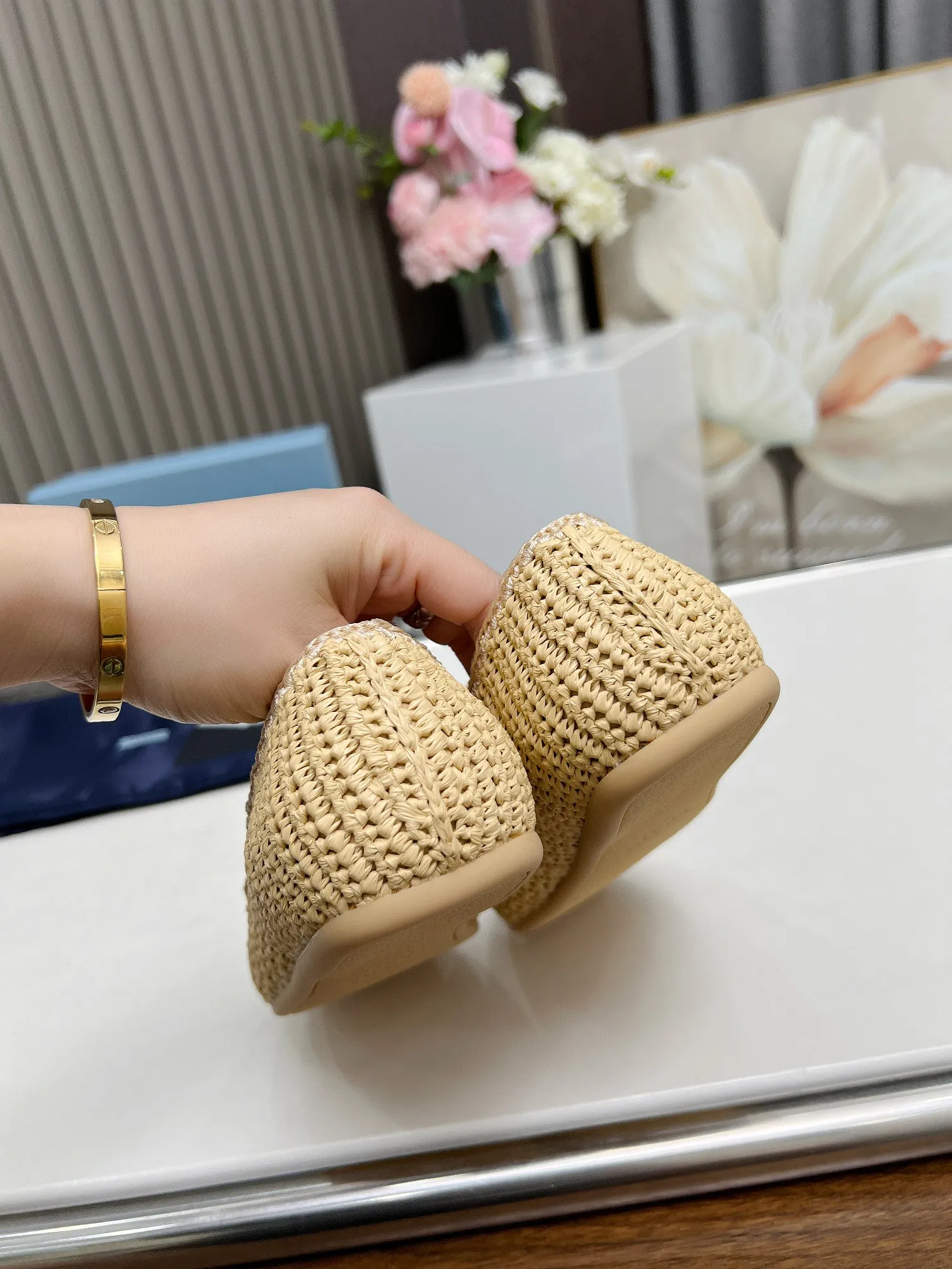 New Fashion Woven Slip-on Shoes