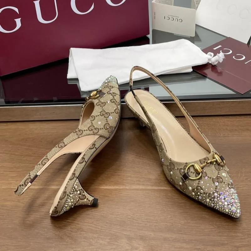 25 Women Pumps Diamond Decoration Slingback