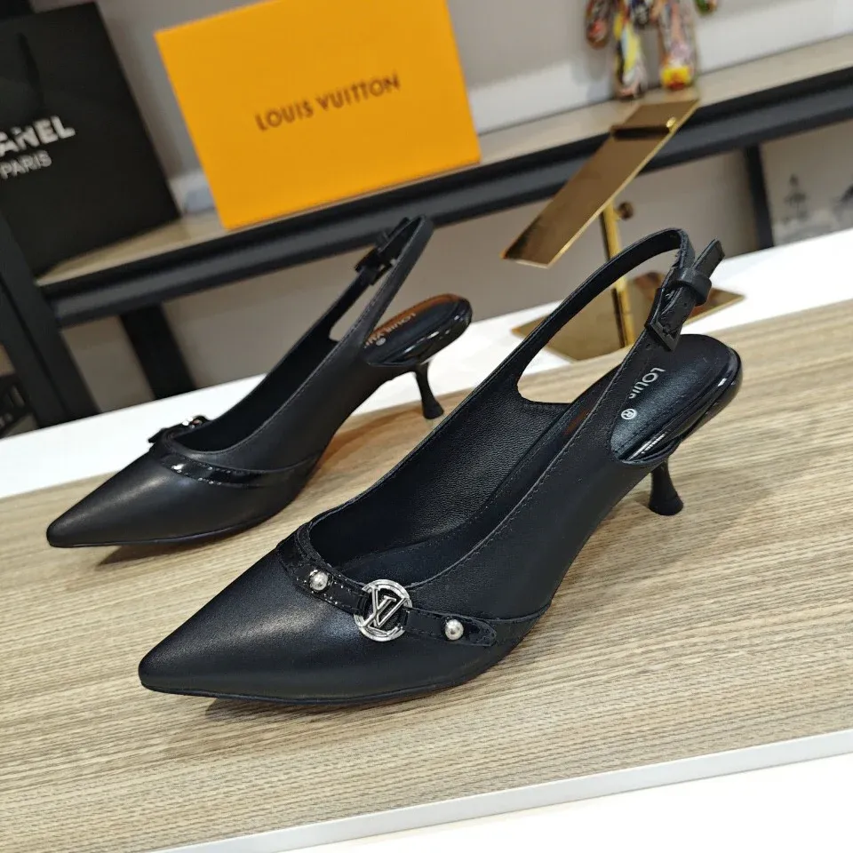 New fashion high heel sandals