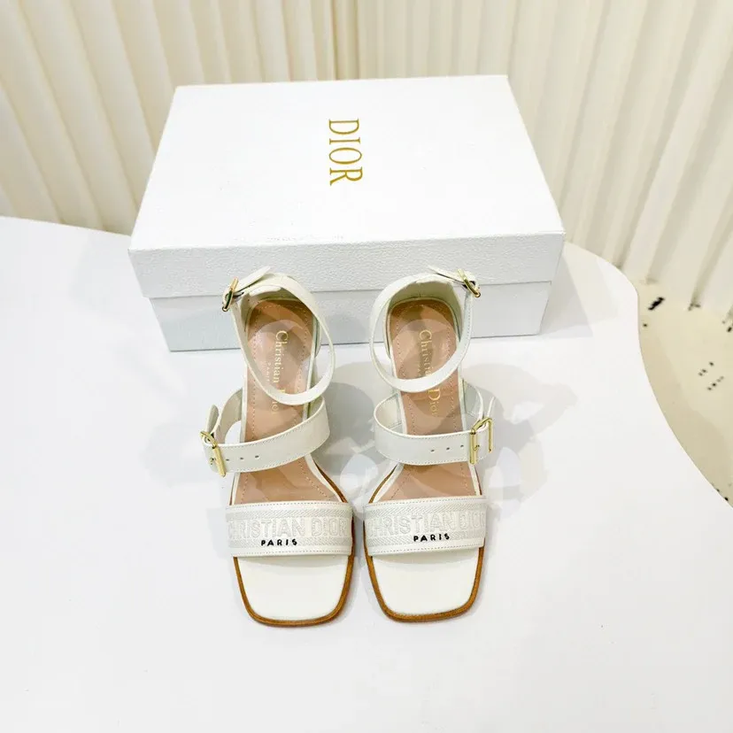 New high-heeled embroidered sandals