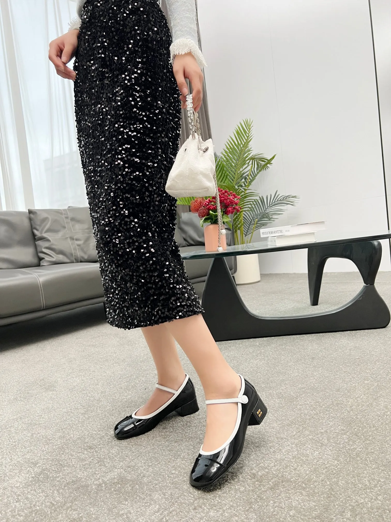 Early Spring Catwalk New Style Slip-on High Heels