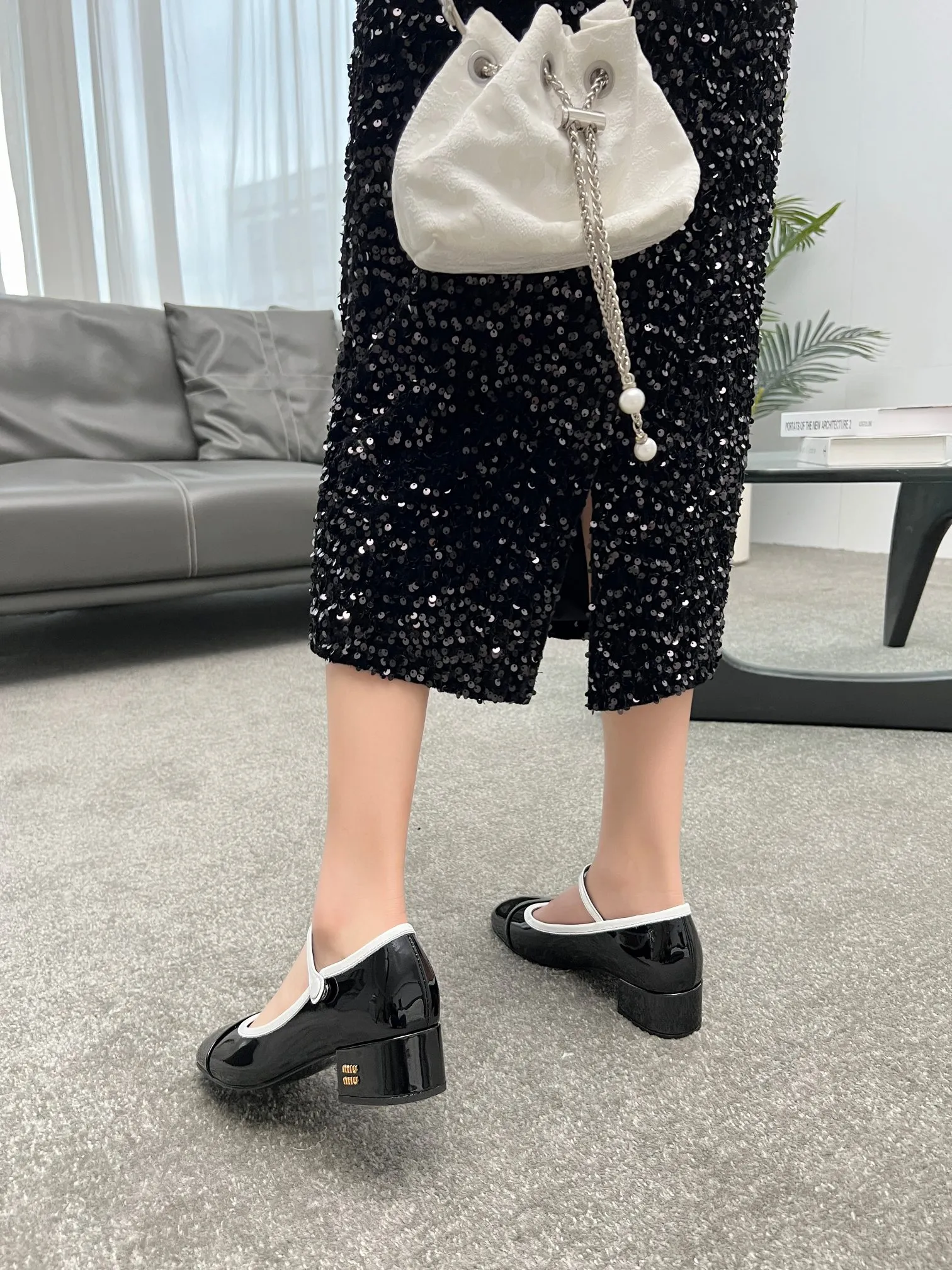 Early Spring Catwalk New Style Slip-on High Heels