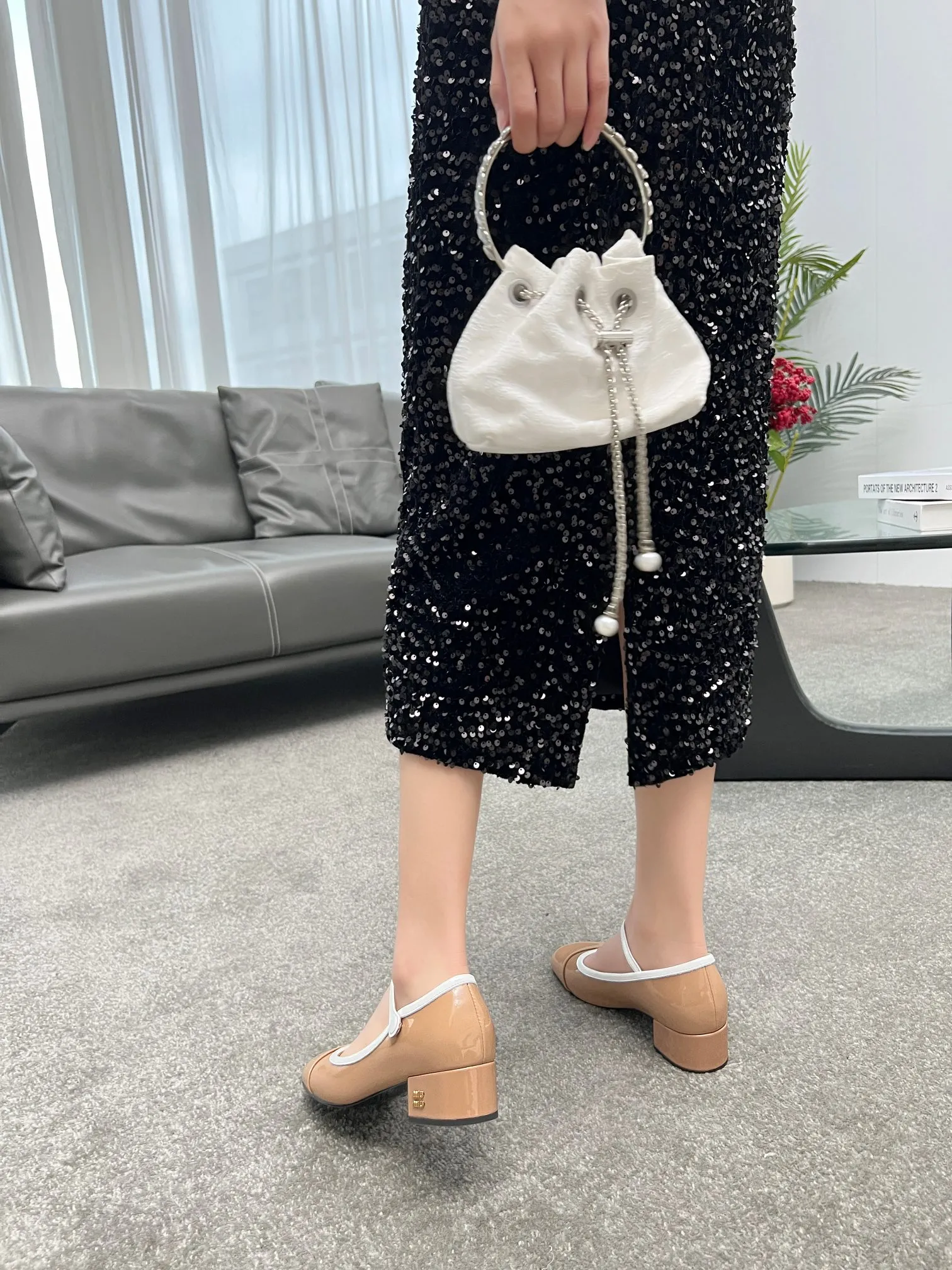 Early Spring Catwalk New Style Slip-on High Heels