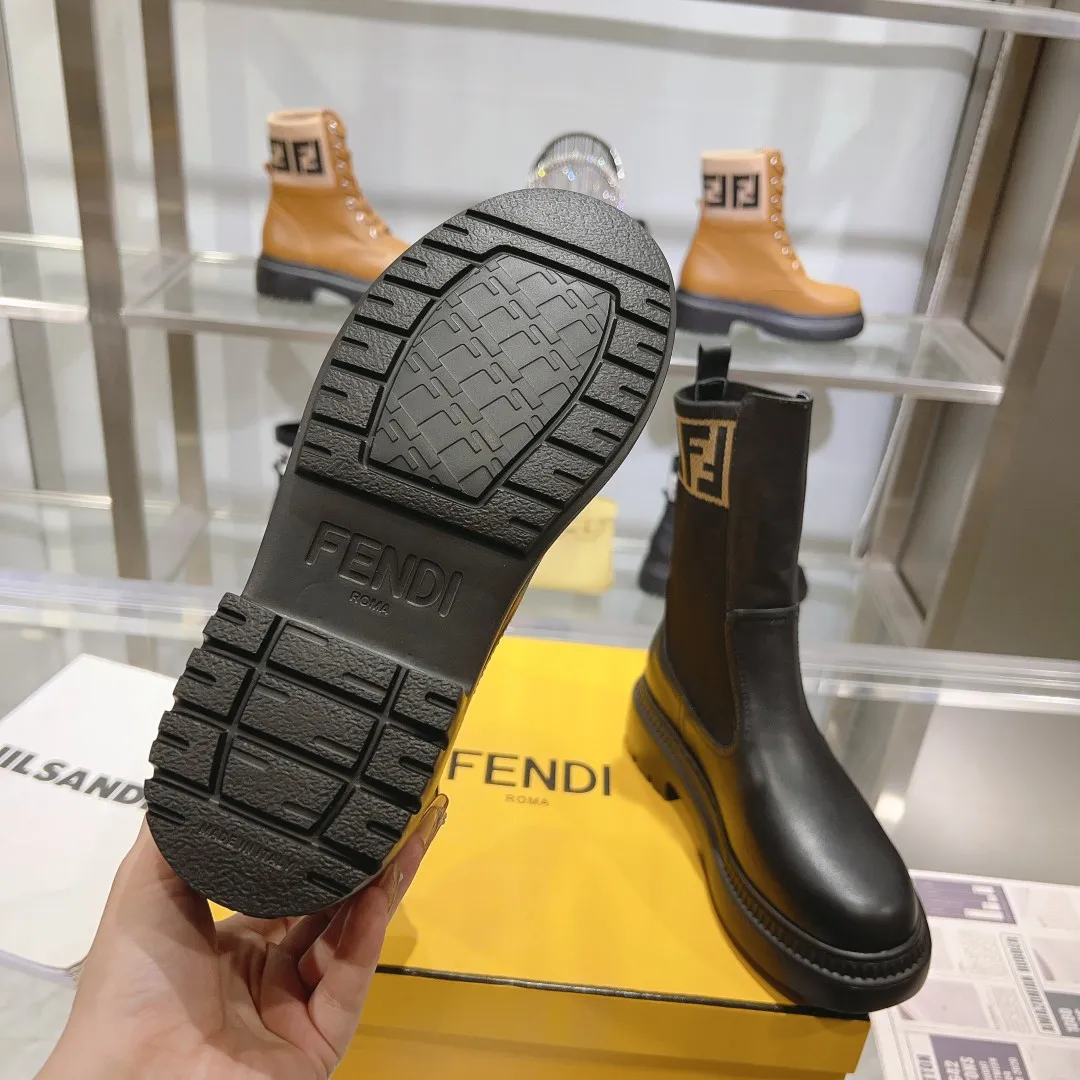 Thick Sole Woven Patchwork Fashionable Martin Boots