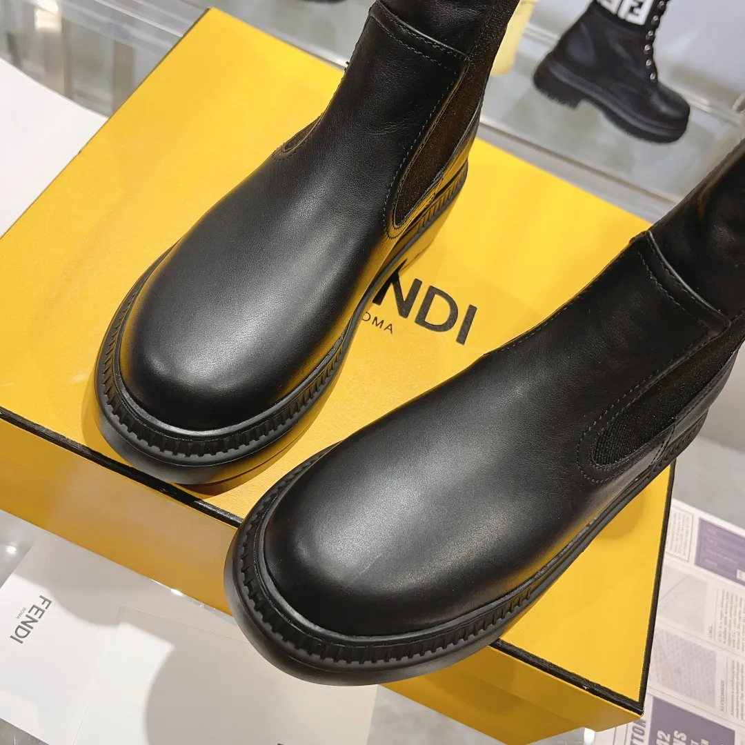 Thick Sole Woven Patchwork Fashionable Martin Boots