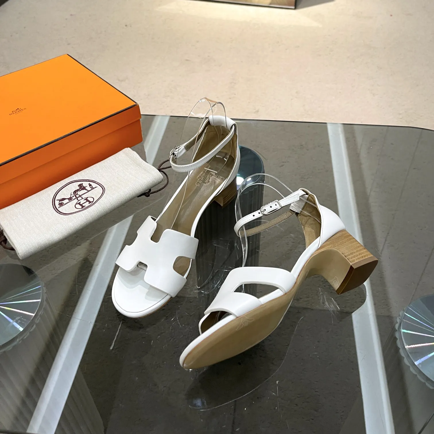 Fashionable round toe 5cm high heel sandals