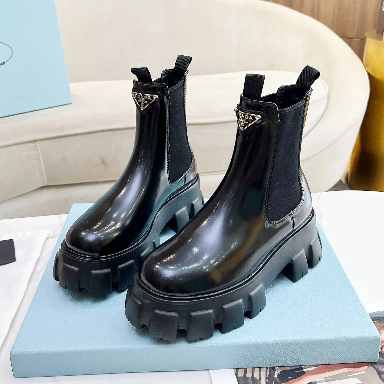 New classic thick-soled women's boots