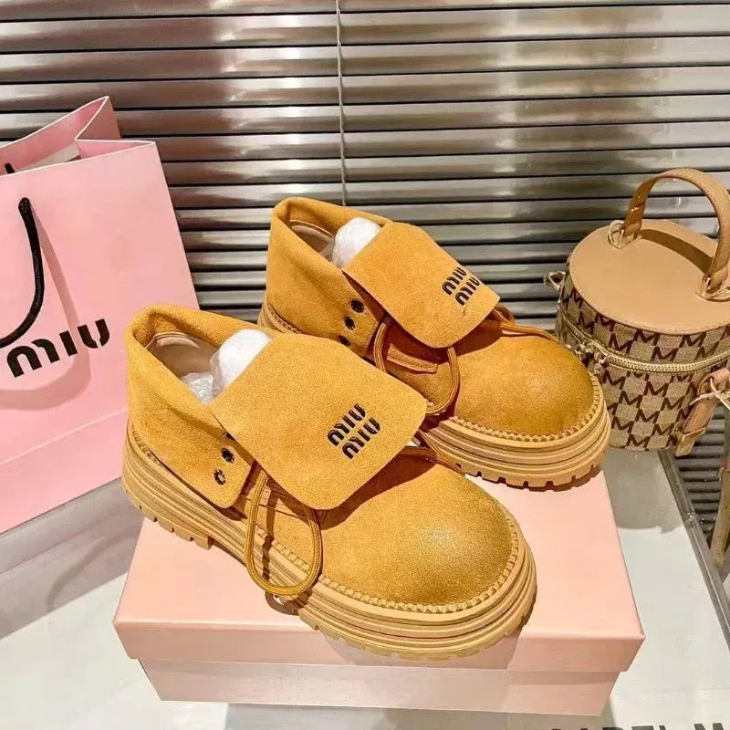 frosted genuine leather Martin boots