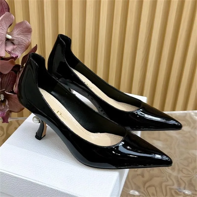 Ladies Leather High Heel Pointed Toe Pump