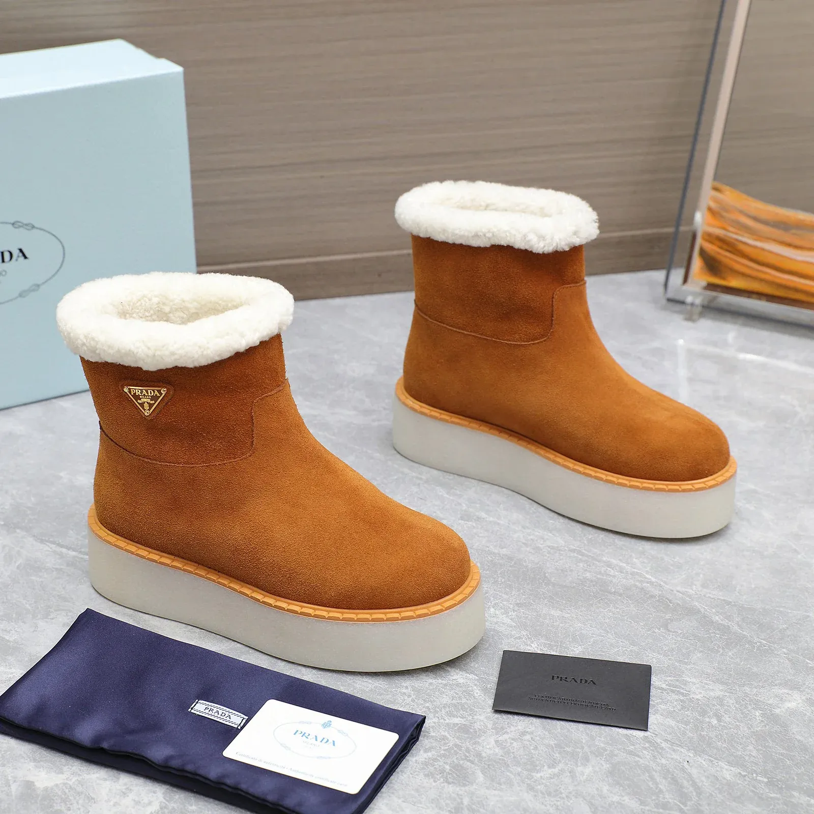 New versatile thick soled wool boots