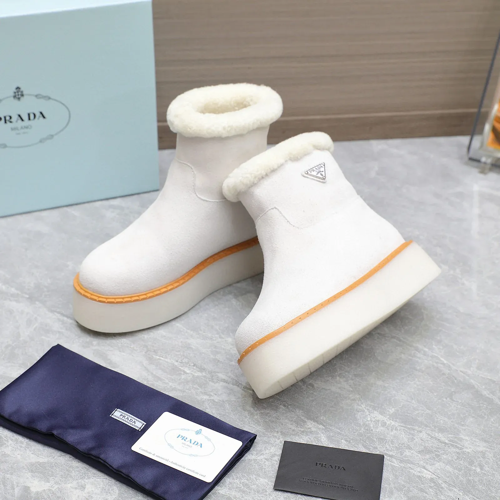 New versatile thick soled wool boots