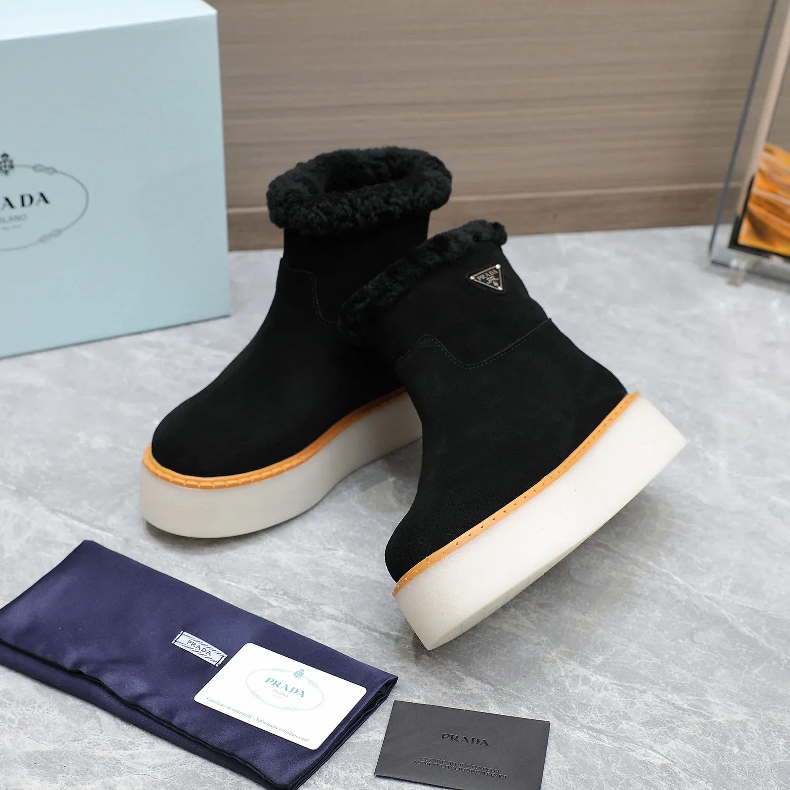 New versatile thick soled wool boots