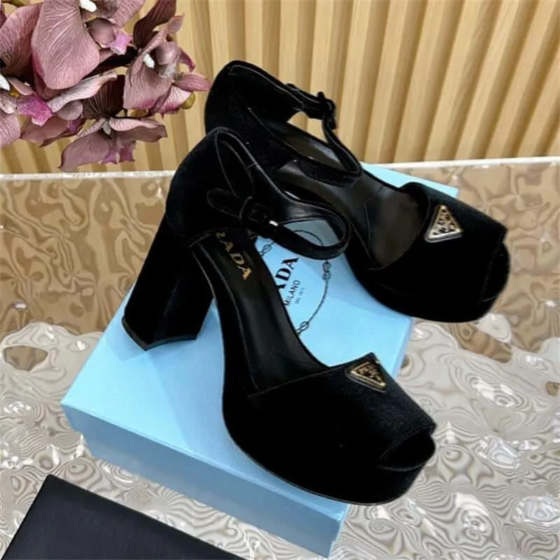 Women Velvet Heel Pump